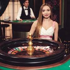 Antarmuka platform 3prizetoto menampilkan kategori pasar olahraga dan permainan live-dealer